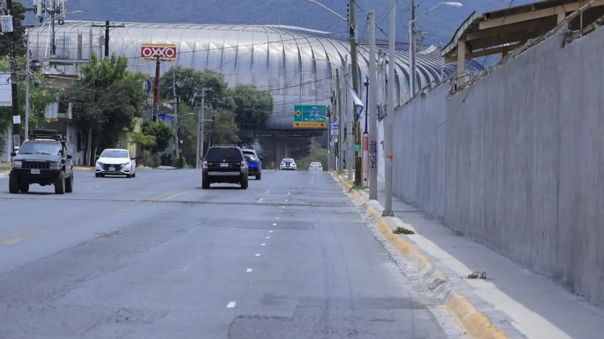 Cierra avenida Exposición en Guadalupe por dos meses para construcción de Corredor Verde