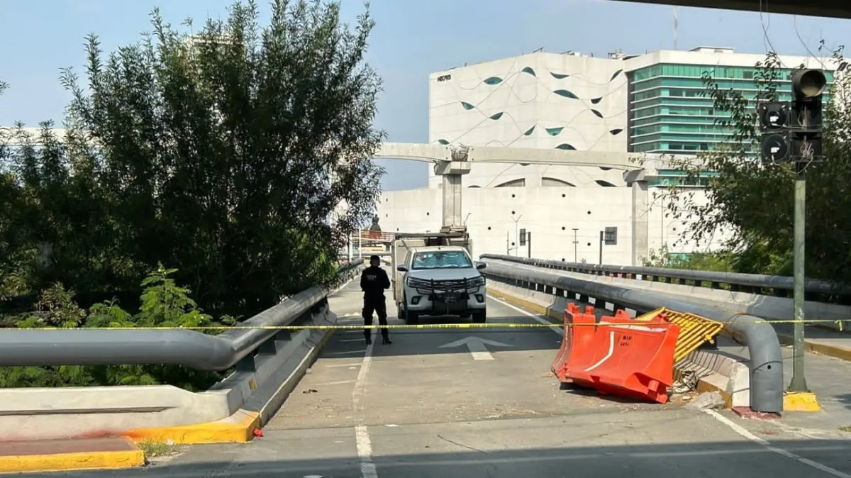 Cuerpo envuelto en lona moviliza a corporaciones en el Río Santa Catarina