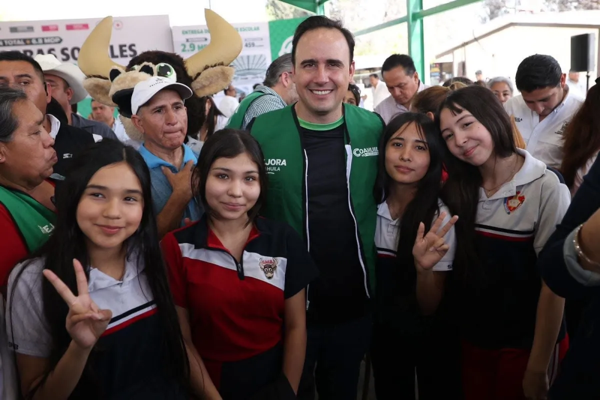 Manolo lleva obras y apoyo a jóvenes en Allende