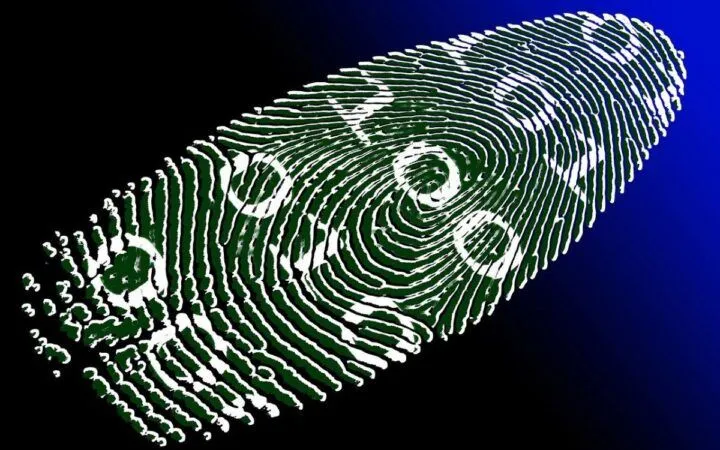 México tendrá CURP biométrica: incluirá huellas, iris y firma