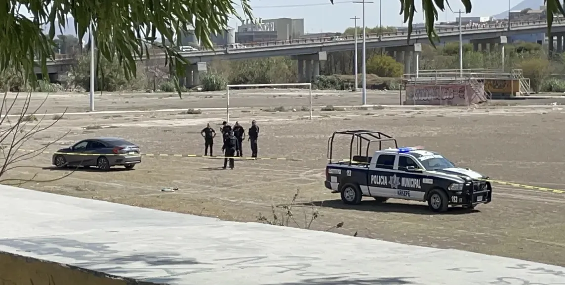 Violento hallazgo en Ramos Arizpe: encuentran a hombre sin vida en gradas de deportivo