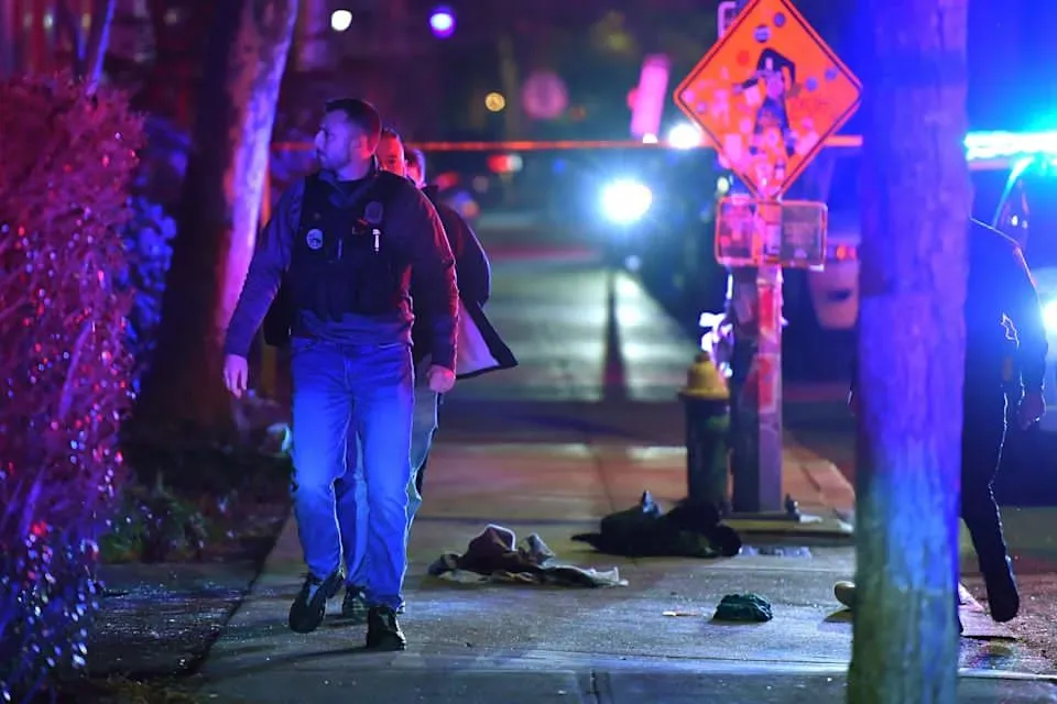Arrestan a un hombre por el tiroteo mortal en la Universidad de Brown