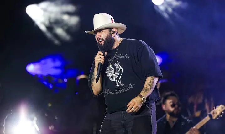 Carin León reprograma concierto en Monterrey por ley seca electoral
