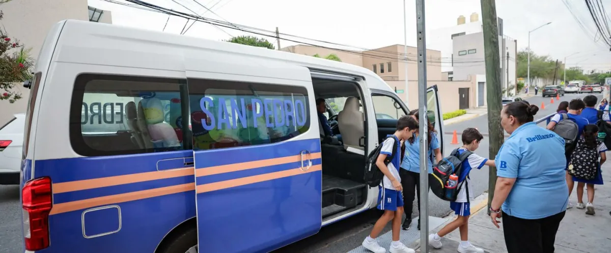 San Pedro amplía programa de carpool y transporte escolar para reducir tráfico en colegios