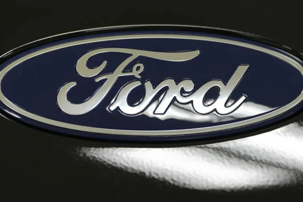 Ford retira más de un millón de vehículos por defecto en software