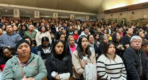 Multitudinaria celebración guadalupana llena de fe la Basílica de Monterrey