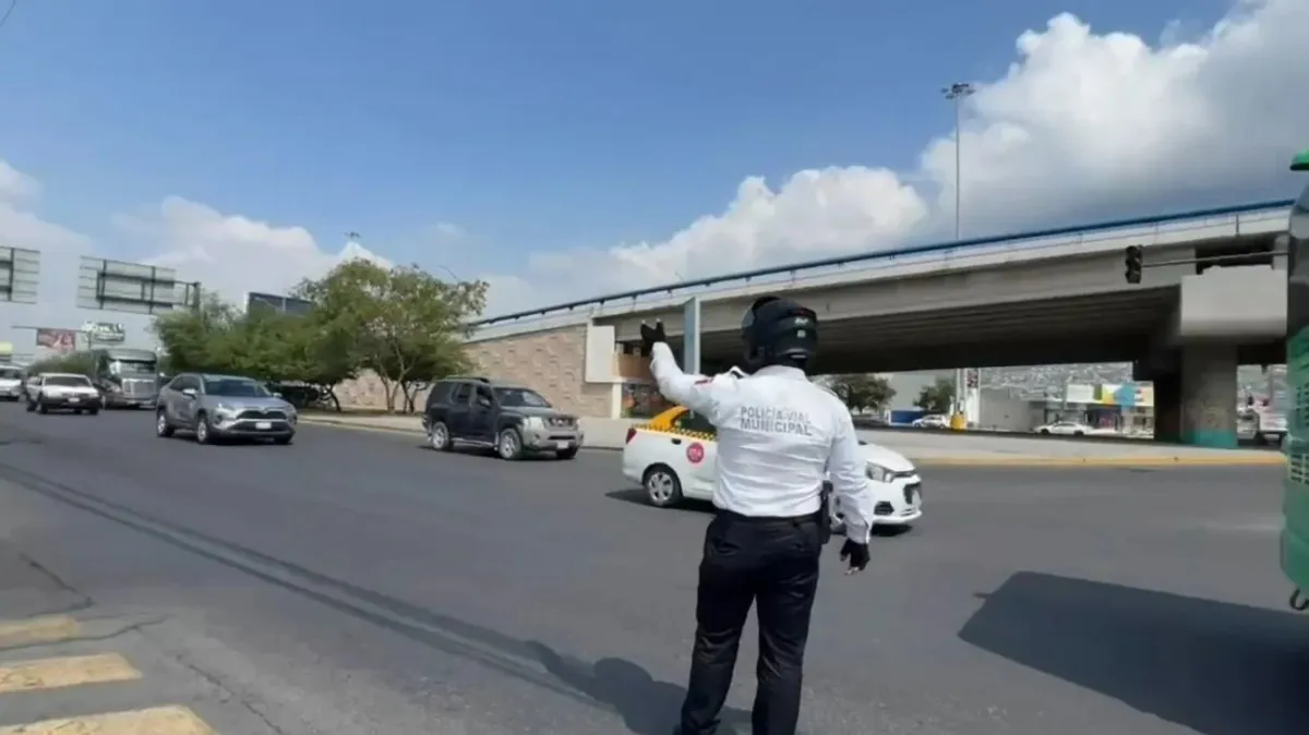 Rinden homenaje en Santa Catarina al 2 de octubre con histórica modificación vial