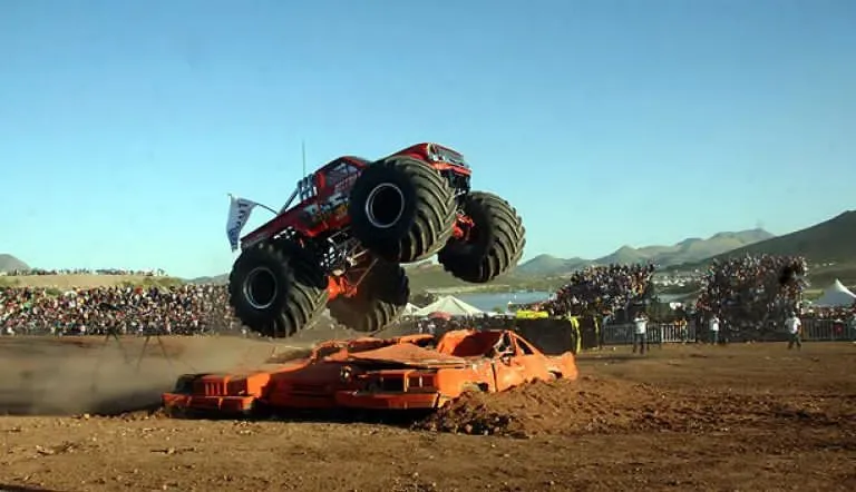 Tragedia en show de Monster Trucks en Colombia: 2 muertos y 37 heridos tras pérdida de control del vehículo