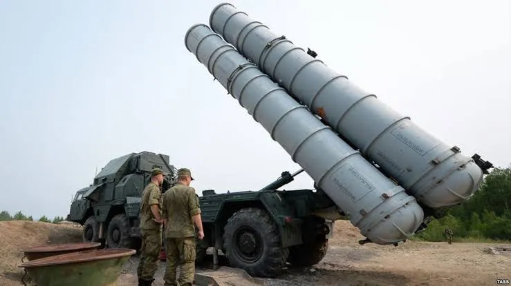 Israel acusa a Irán de estar por fabricar 15 armas nucleares