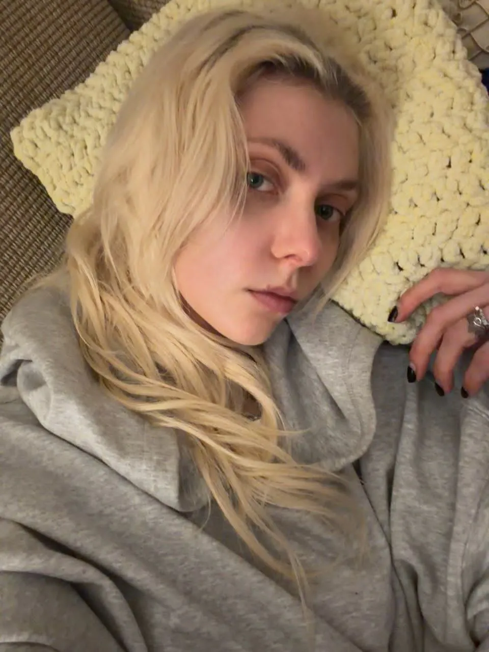 Taylor Momsen es hospitalizada en México tras picadura de araña venenosa durante gira con AC/DC