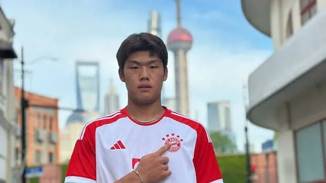 Tragedia en el fútbol: Muere Guo Jiaxuan tras fuerte golpe en la cabeza