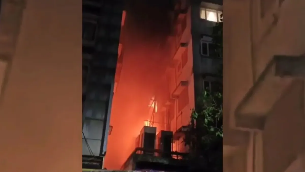 Incendio en Hotel de Calcuta Deja al Menos 15 Muertos en India