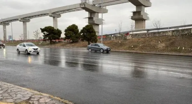 Lluvias y granizo sorprenden a Monterrey y su área metropolitana