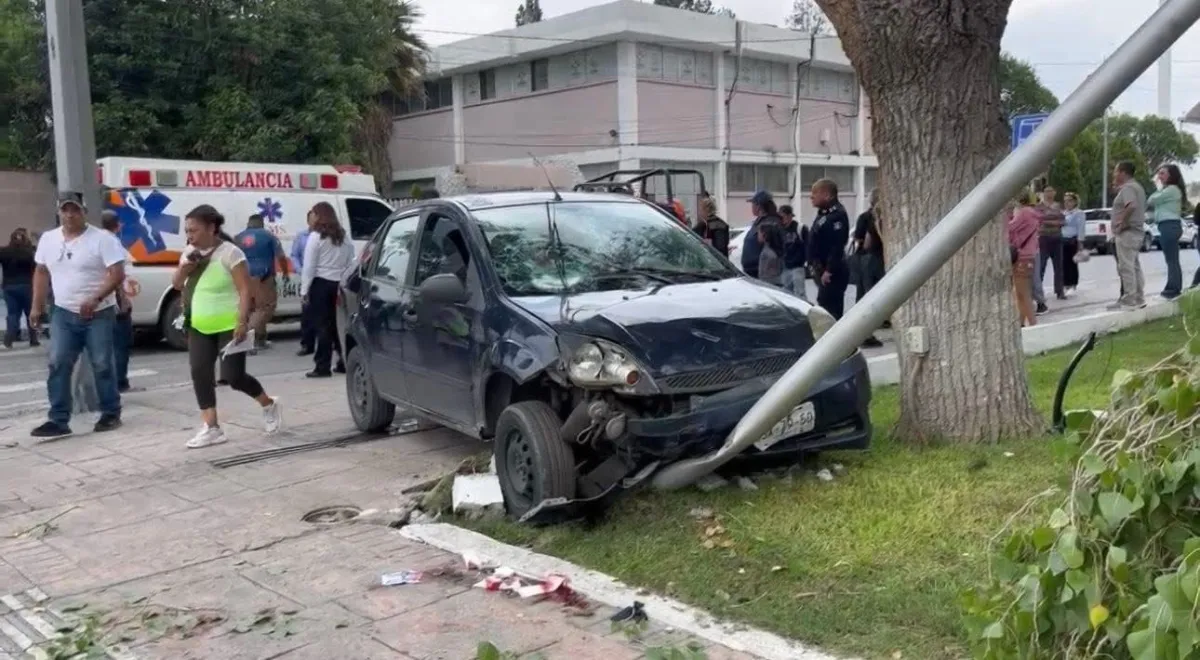 Dos mujeres resultan gravemente heridas tras ser atropelladas en pleno Centro de Saltillo