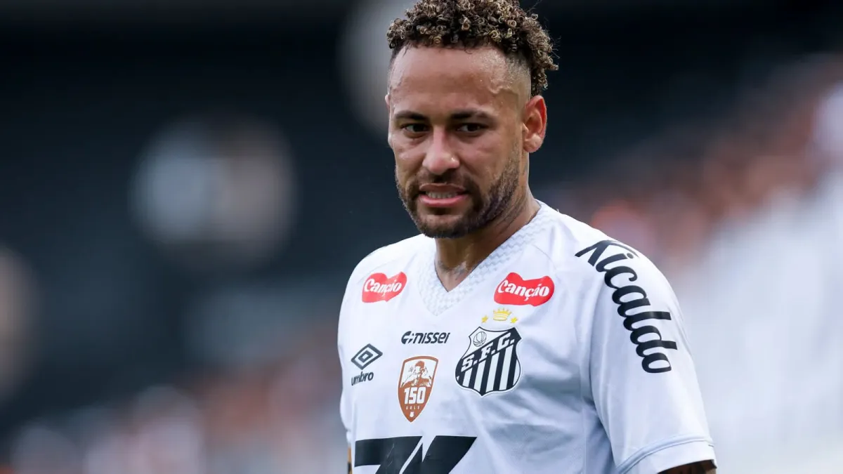 Neymar se opera de la rodilla y abre semanas clave sobre su continuidad en Santos