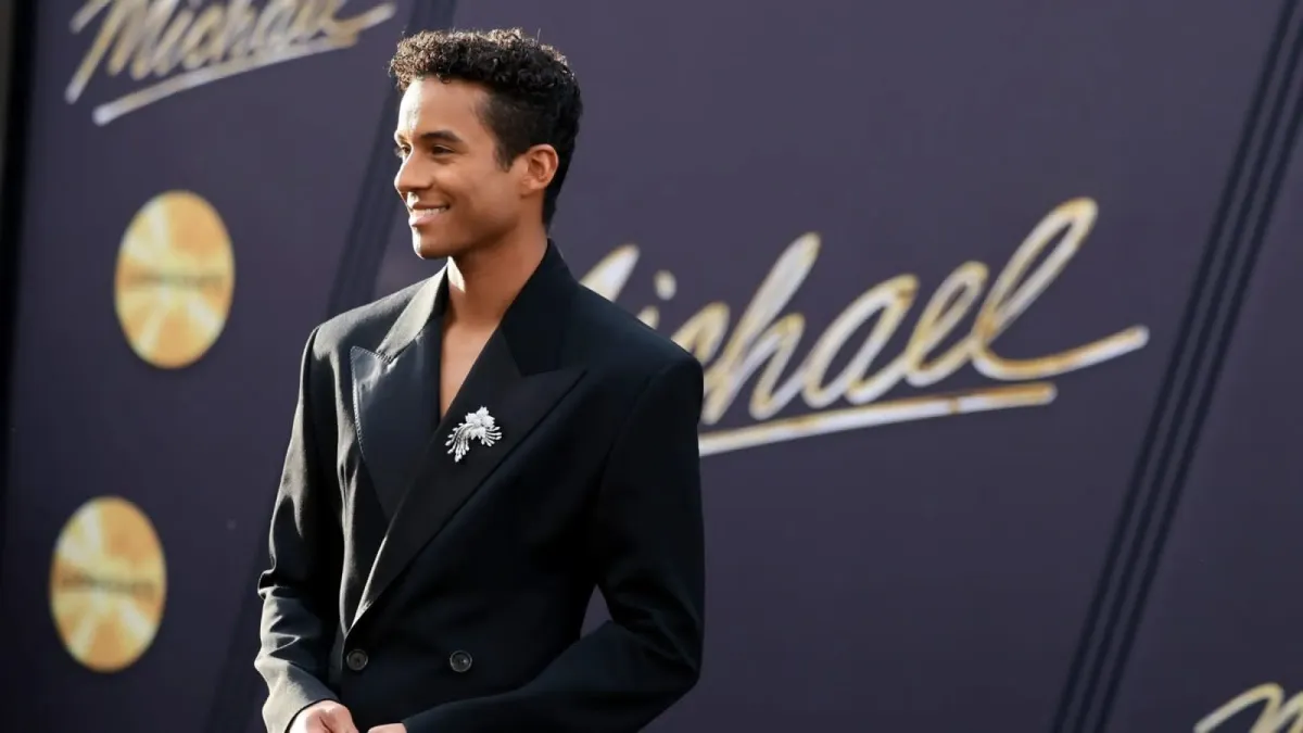 Biopic de Michael Jackson debuta con 27% en Rotten Tomatoes y recibe críticas por omitir aspectos clave de su vida