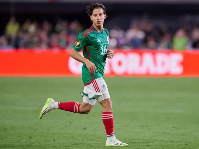 Diego Lainez celebra su regreso al Tri y apunta al Mundial 2026