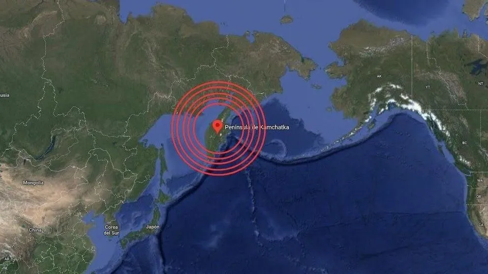 Sismo de 7.8 sacude Kamchatka y activan alerta de tsunami