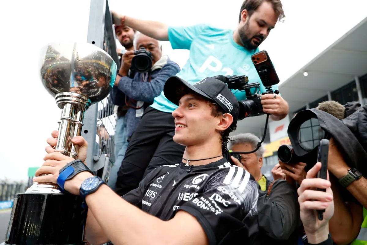Antonelli gana en Suzuka y se convierte en el líder más joven de la F1