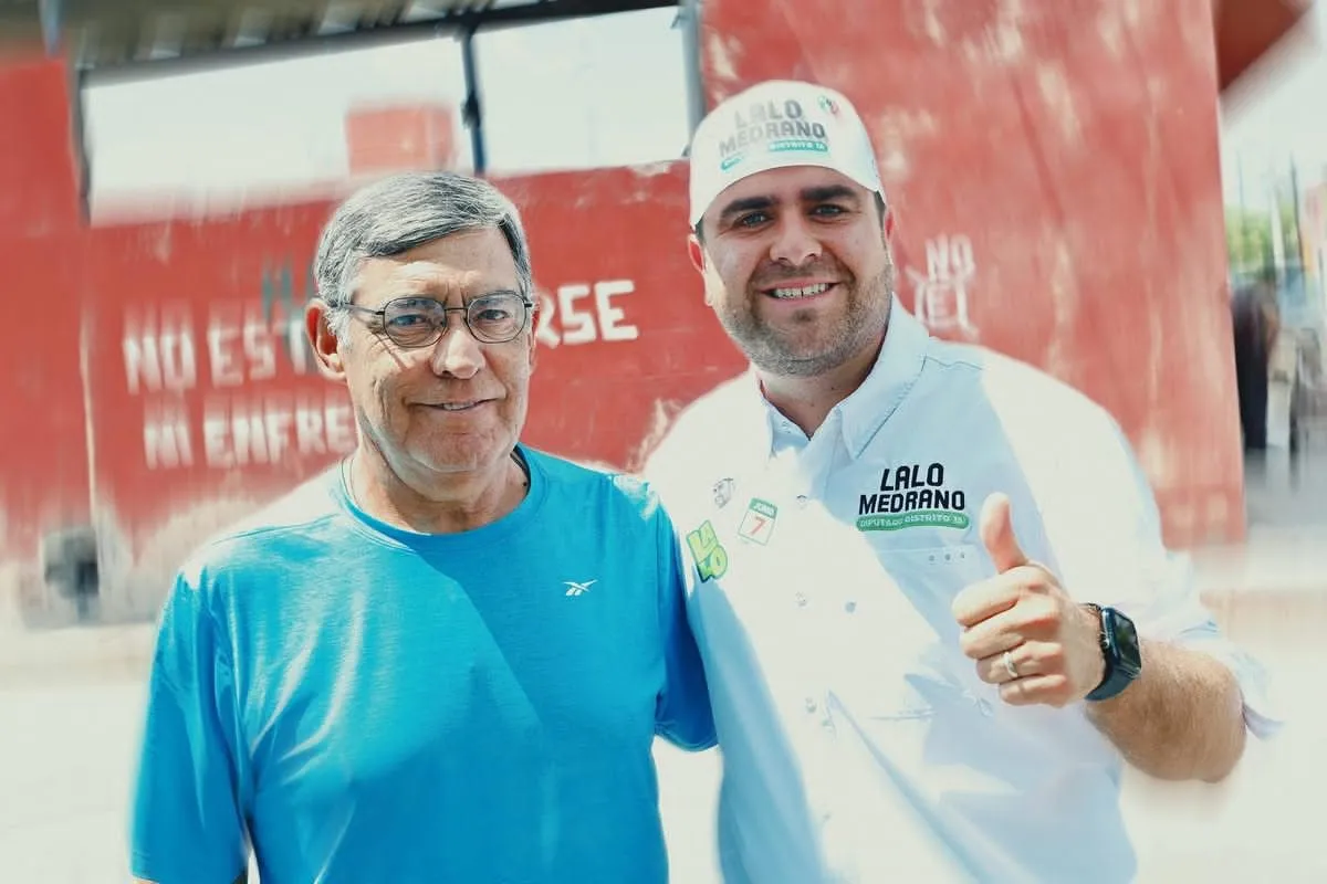 Encuesta coloca a Lalo Medrano al frente en el Distrito 15; promete campaña “sin falsas promesas”