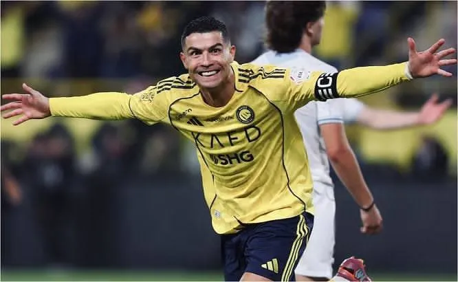 Cristiano Ronaldo anota de forma accidental y se acerca a la barrera histórica de los mil goles