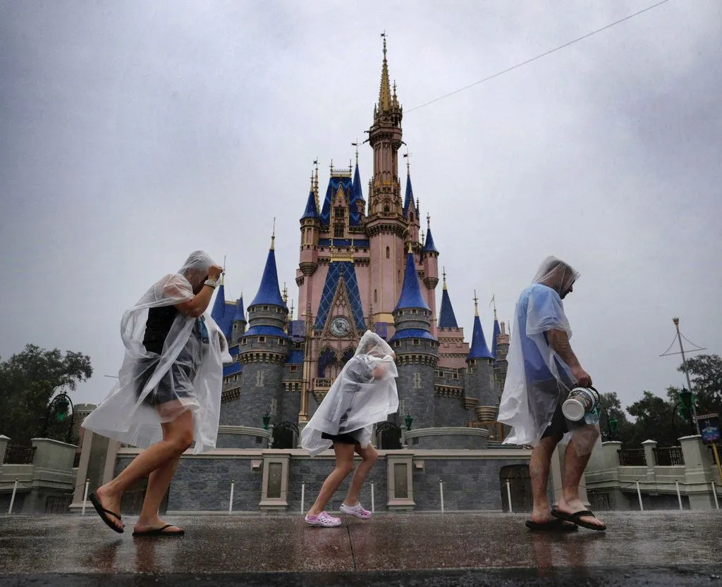 Autoridades confirman dos muertes en parque de Disney en Florida