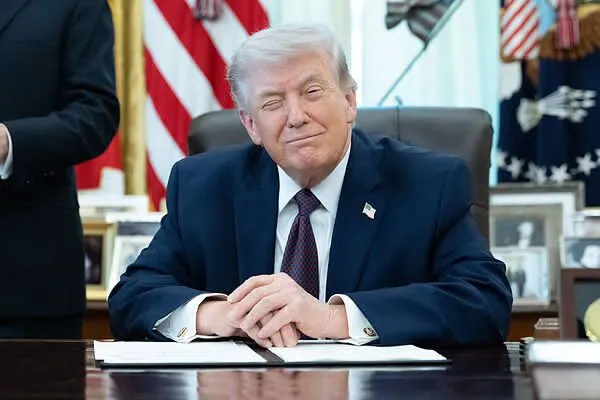 Trump prevé retiro de EU de Irán en “2 o 3 semanas” tras ataques