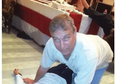 Señalan alteraciones en documentos del caso Epstein vinculados al expríncipe Andrés