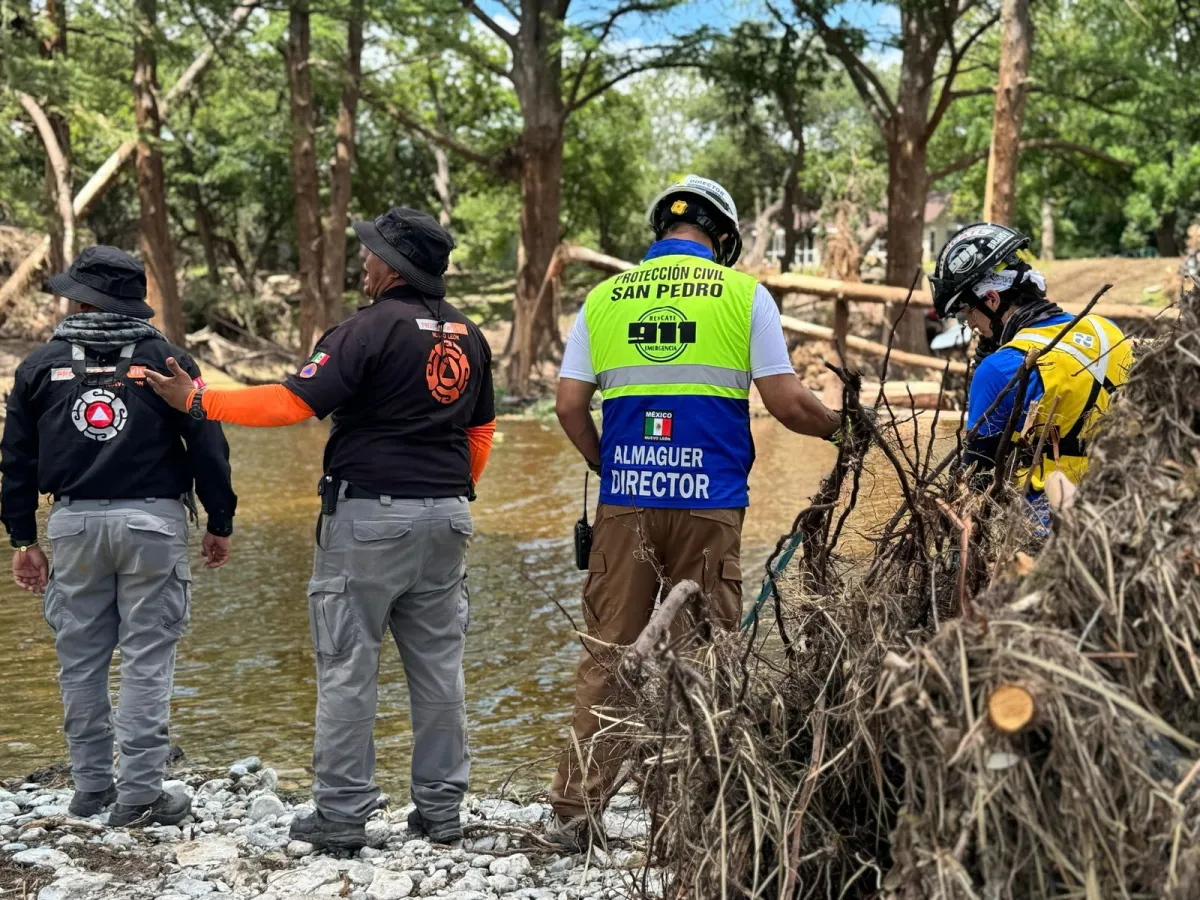 Protección Civil de San Pedro se une a labores de rescate tras inundaciones en Texas
