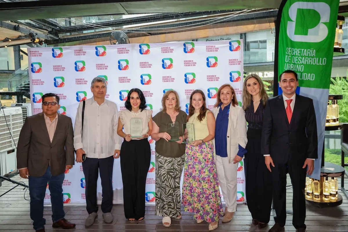 San Pedro reduce hasta 25% el tráfico con carpool y transporte escolar