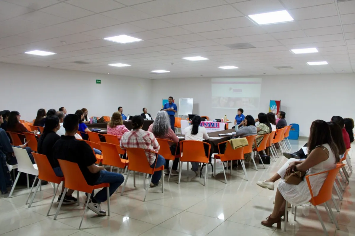 DIF y ALSAME dan inicio al taller "De Familia a Familia"