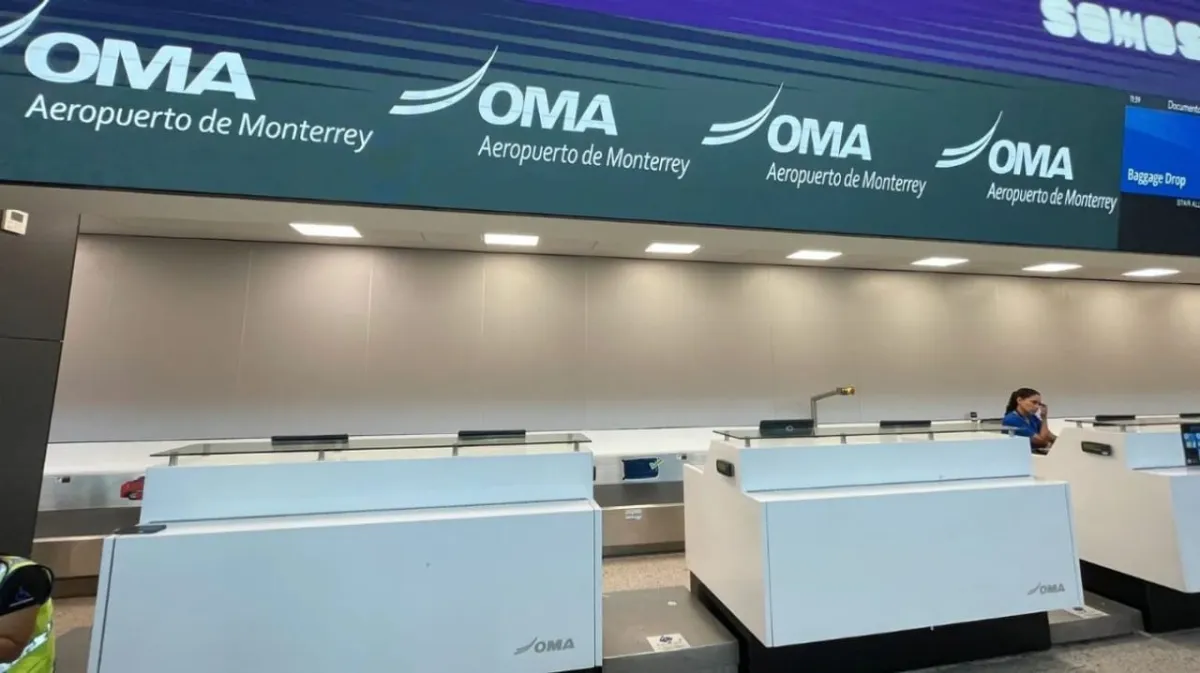 Afecta en Monterrey crisis de Magnicharters; pasajeros quedan varados y sin atención
