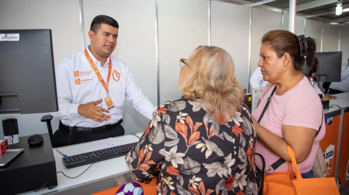Más de mil familias consolidan su patrimonio durante la jornada especial del Buen Fin del IVNL y Fomerrey