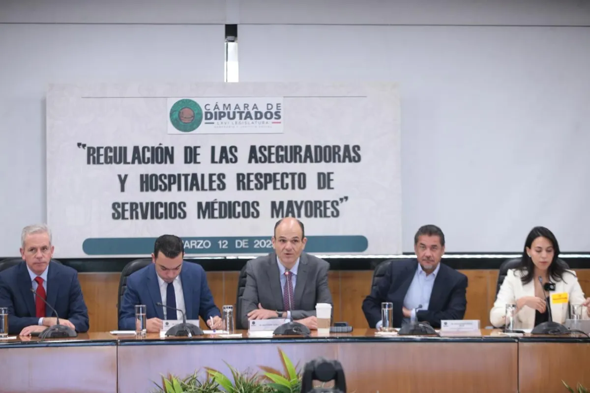 Diputado Jericó Abramo exige freno a abusos en seguros de gastos médicos mayores