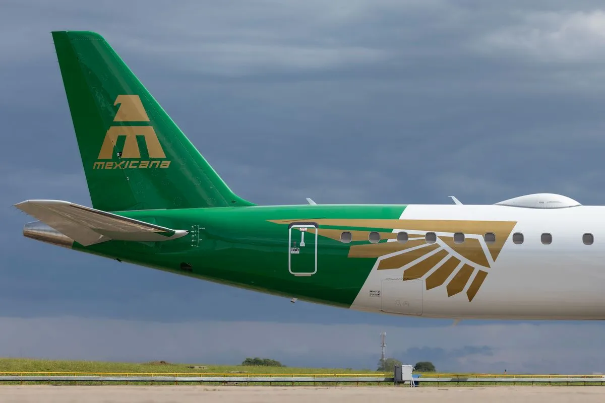 Mexicana incorpora su primer avión Embraer de una flota de 20 aeronaves