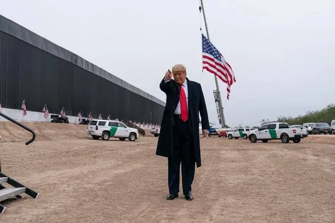 Trump presume control fronterizo y afirma que México sigue sus indicaciones