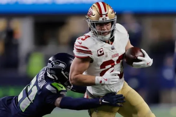 Christian McCaffrey hace historia y lidera nominaciones al MVP de la NFL