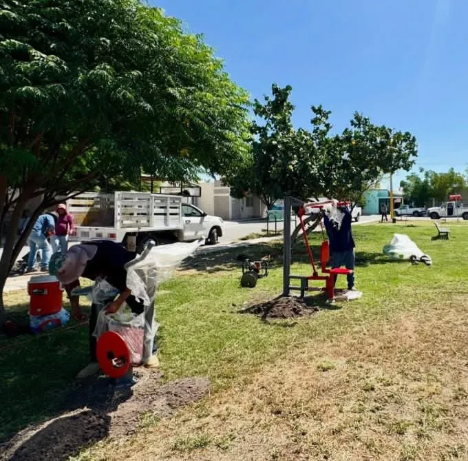 Rehabilitan plazas públicas en Torreón para fortalecer espacios familiares