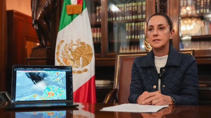 Sheinbaum llama a resguardarse ante la llegada del huracán “Erick” en Oaxaca y Guerrero