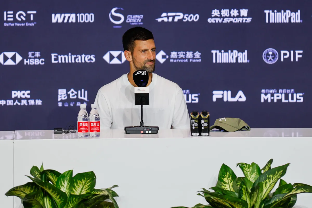 Novak Djokovic reaparece en el Abierto de China