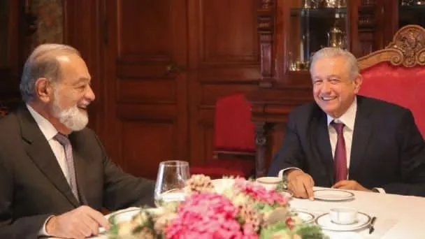 Señalan sobrepagos de Pemex a empresas de Slim por 1.2 mil millones