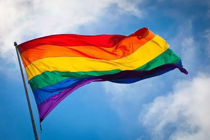 Utah: Primer Estado en Prohibir la Exhibición de Banderas del Orgullo LGBTTTIQ+ en Escuelas y todos los edificios Gubernamentales