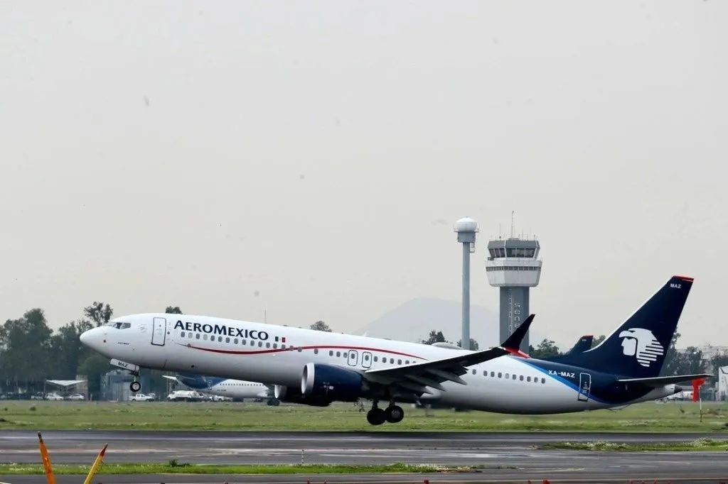 Se registra incidente aéreo en el AICM: dos aviones estuvieron a punto de chocar