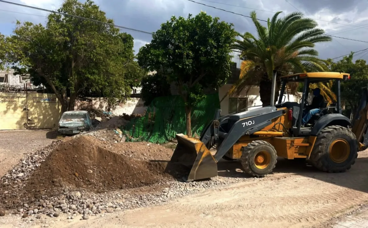 Refuerzan infraestructura sanitaria con obras de drenaje en la colonia Elsa Hernández de las Fuentes