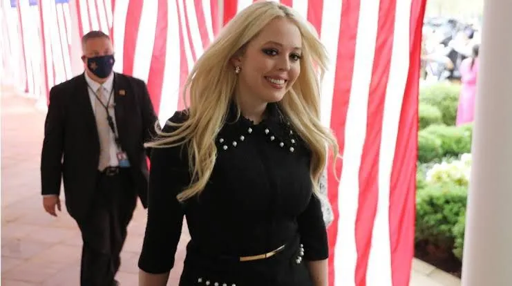 Trump reemplaza a familia que hacía medallas del Kennedy Center; Tiffany será la nueva encargada