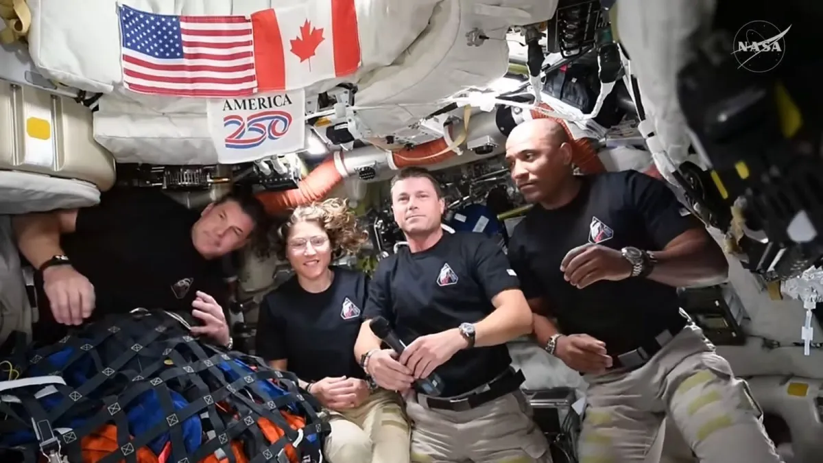 “Vimos lo nunca antes visto”:Donald Trump conversa con astronautas tras histórico paso por la cara oculta de la Luna