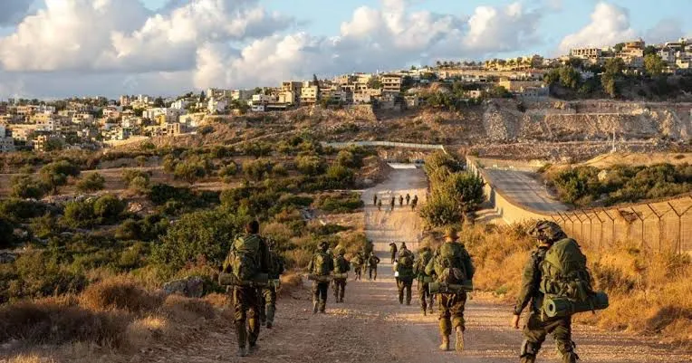 China pide a sus ciudadanos salir de Israel por tierra “lo antes posible”
