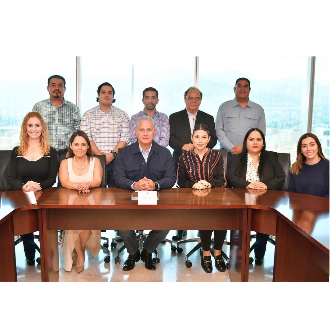 ROMÁN ALBERTO CEPEDA SE REÚNE CON REGIDORES ELECTOS PARA SU NUEVA ADMINISTRACIÓN