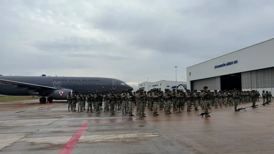 Despliegan 300 militares en Sinaloa en medio de cambios en el gobierno estatal