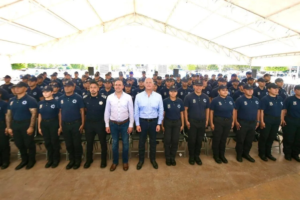 Entregan patrullas y equipamiento; arranca Academia de Policía en Torreón con 120 cadetes